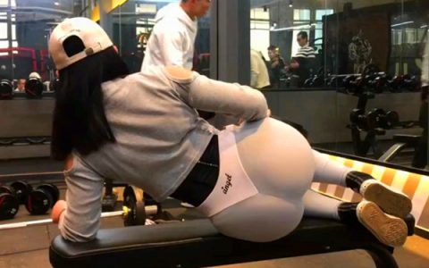 幽默风趣的搭讪方式（撩妹第一次开场白）