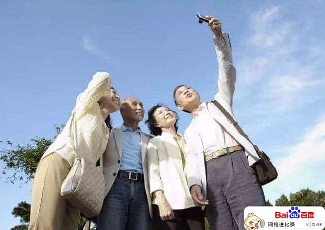 抱团养老新模式（抱团养老的利与弊）
