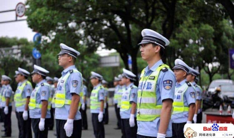 辅警工资多少钱一月（中国辅警以后的趋势）
