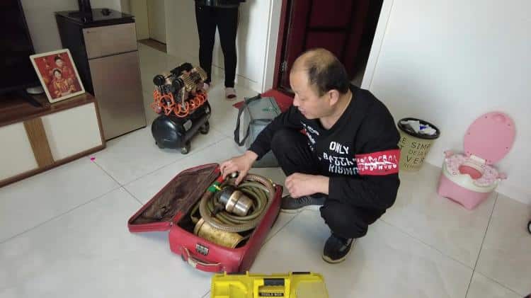 为什么打工的钱越来越难赚了，放下颜面就有钱