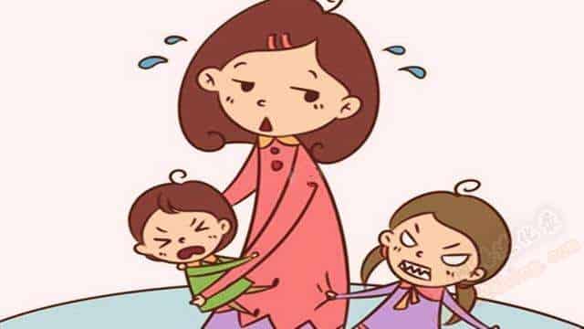 俩孩子在一起总打架怎么办（二胎打架怎么处理）