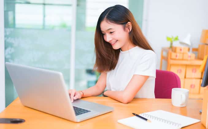 兼职去哪里找：女孩子做什么副业比较好赚钱
