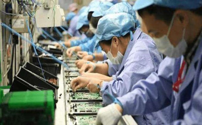 年轻人进厂打工就废了？螺丝总得有人打