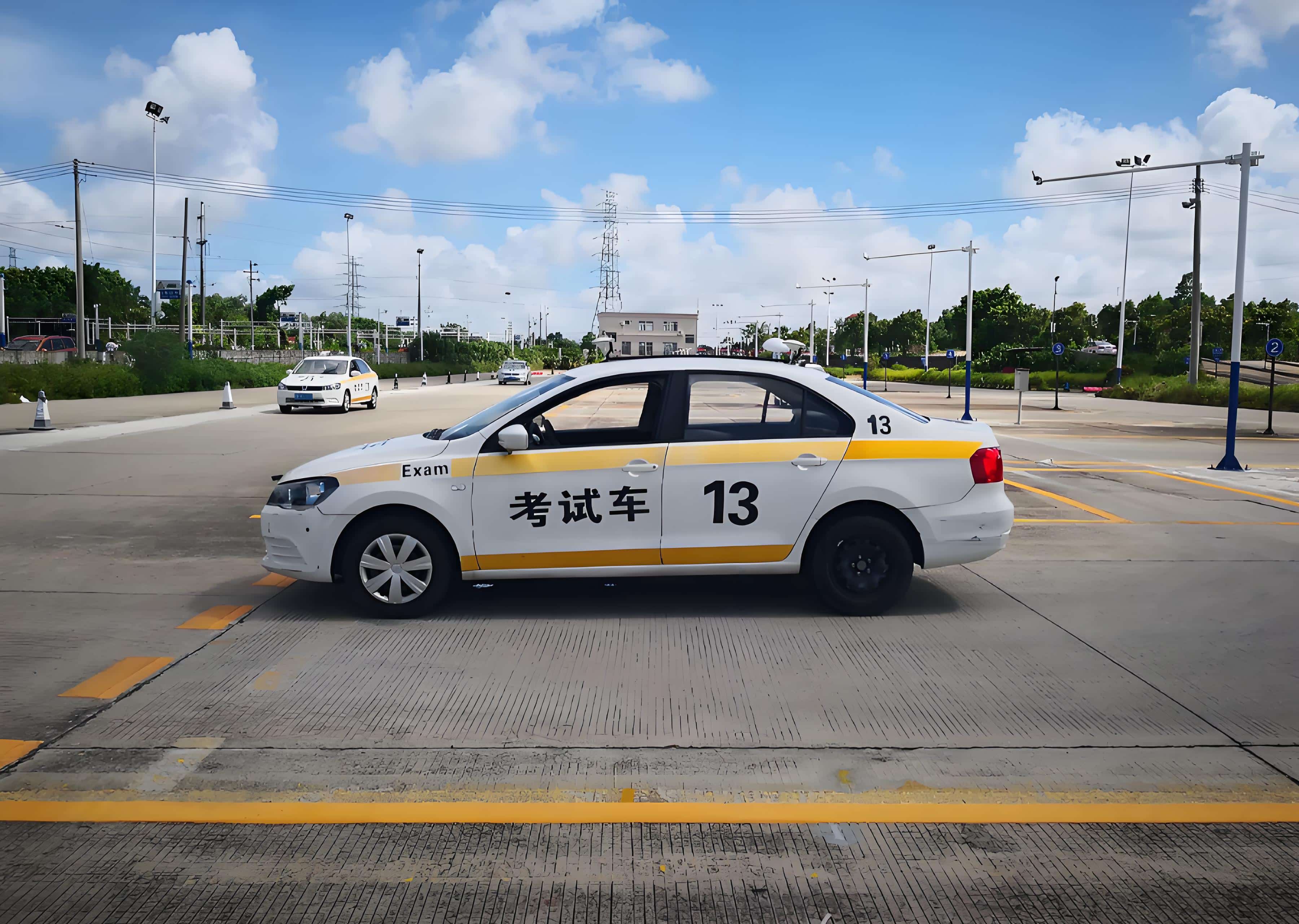 学自动挡c2学费多少？一个小白的终极指南